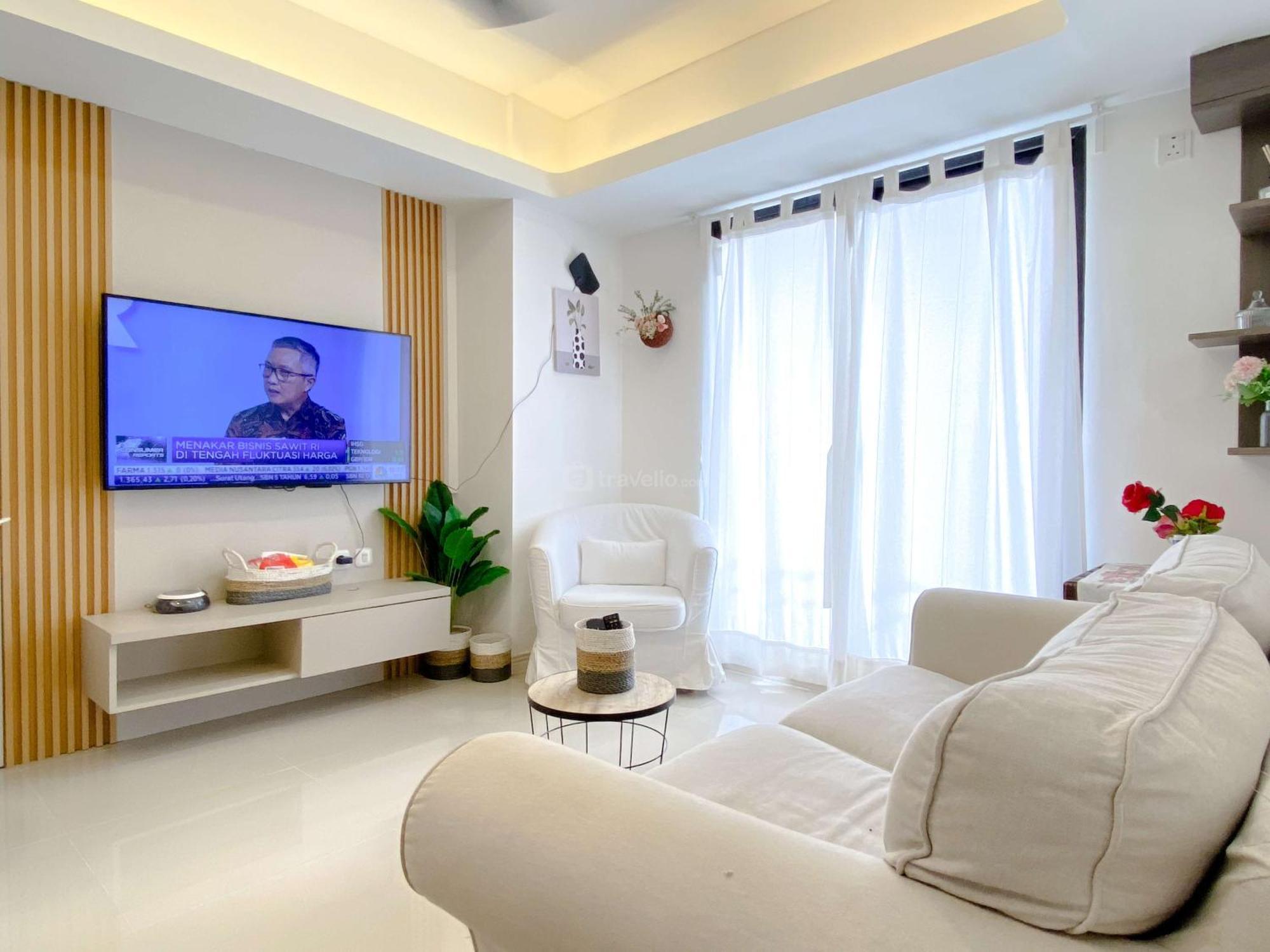 Best Deal And Comfy 2Br At Meikarta Apartment By Travelio Cikarang Esterno foto